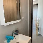 Zonapartments A Sea View-city Center Lejlighed *