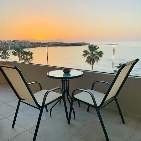 Zonapartments A Sea View-city Center * Χανιά