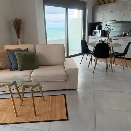 Zonapartments A Sea View-city Center Lejlighed