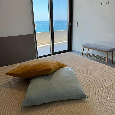 Zonapartments A Sea View-city Center *